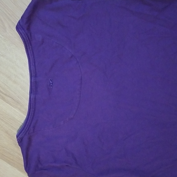 Nike Dri-Fit purple short sleeve basic workout shirt medium - Picture 6 of 10